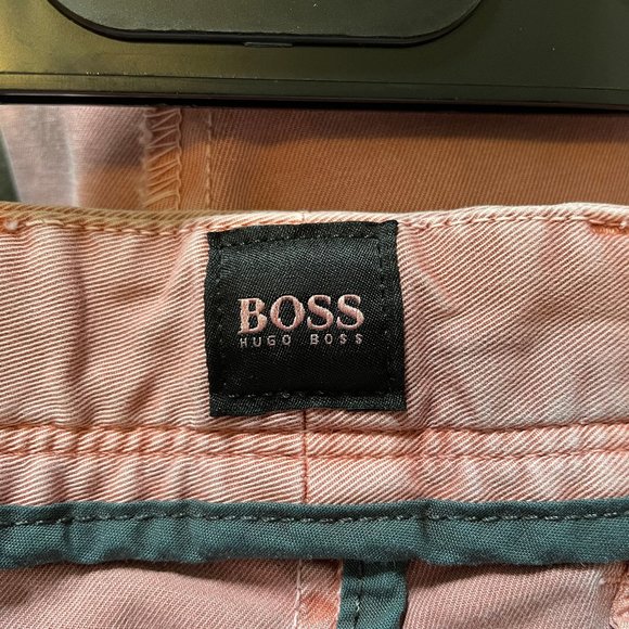 Hugo Boss Men's 'Rigan-Short' Salmon Pink Shorts, Size 34R x 2 - Picture 9 of 15